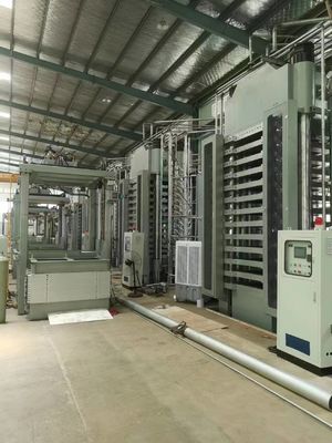 液圧金属形状プレス 1800T 超批判性泡圧